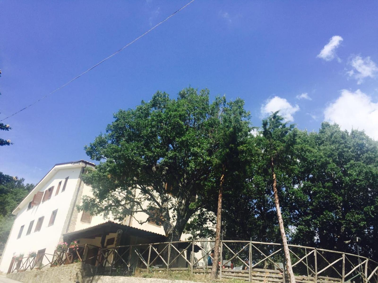 Alessandria del Carretto Ambrosia Hostel מראה חיצוני תמונה