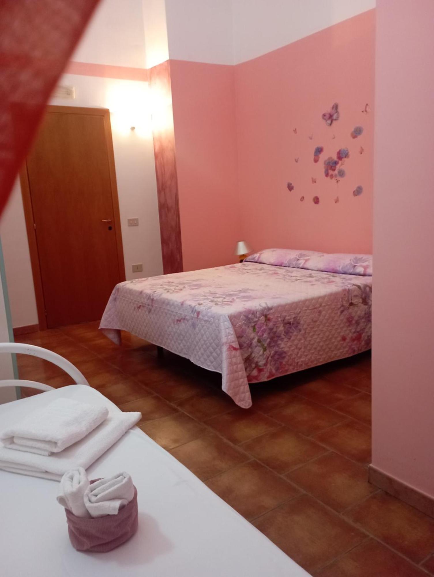 Alessandria del Carretto Ambrosia Hostel מראה חיצוני תמונה
