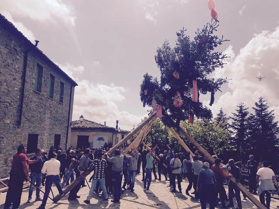 Alessandria del Carretto Ambrosia Hostel מראה חיצוני תמונה
